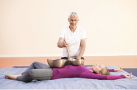 Yin-Yoga und Klangmassage 